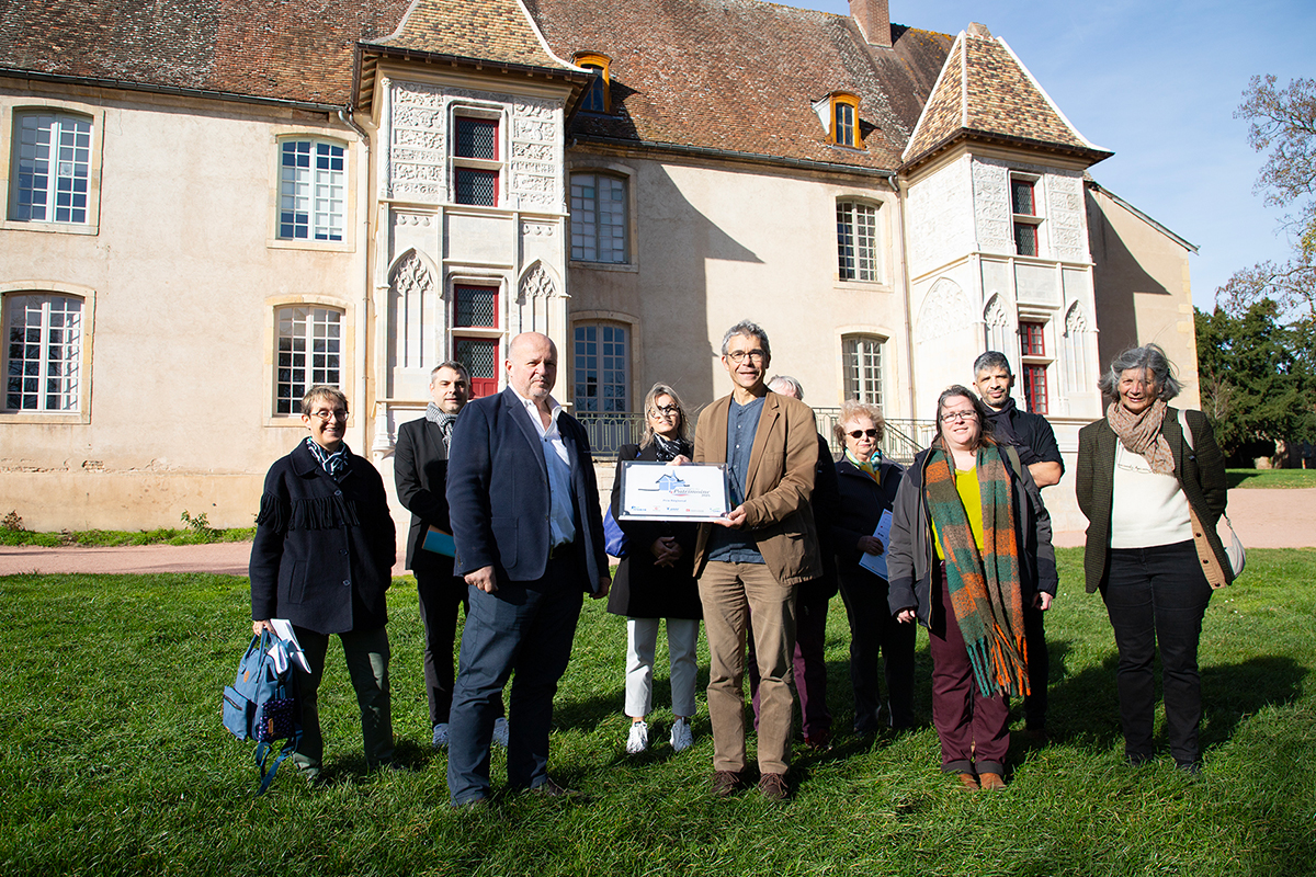 La Ville de Cluny a reçu le prix des rubans du Patrimoine pour la restauration des décors en albâtre du Palais Jacques d’Amboise.