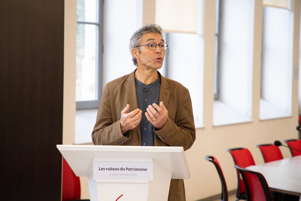 La Ville de Cluny a reçu le prix des rubans du Patrimoine pour la restauration des décors en albâtre du Palais Jacques d’Amboise.