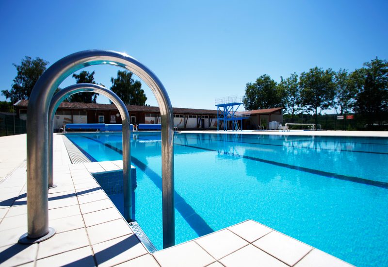 cluny-piscine-municipale Piscine municipale de Cluny ©G.Pommier